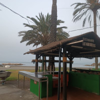 Los Marineros outside