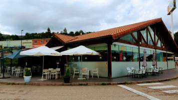 Cafeteria Altapena outside