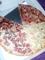 Pizza Burbuja food