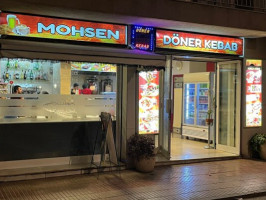 Mohsen Doener Kebab outside