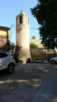 El Castell De Brunyola outside