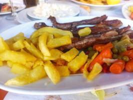 La Parrilla food