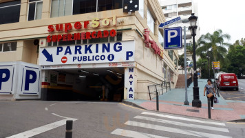 La Bodeguita De Enmedio food