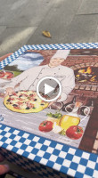 Pizzeria La Frazione food