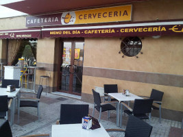 Cerveceria Eli inside