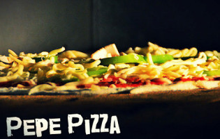 Pepe Pizza food