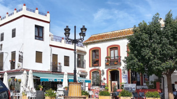 Bar Restaurante La Plaza outside