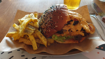 Burguett food