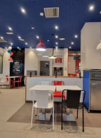 Domino's Pizza Paseo De Pastrana food