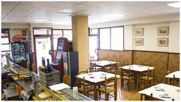 Bar Restaurante Venida De La Virgen inside