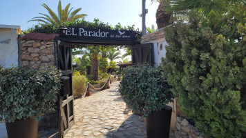 El Parador Del Mar Menor outside