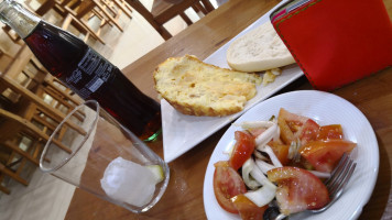 L'incontro Cafeteria food