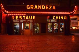 Grandeza Oriental food