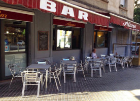 Alamo Bar Restaurante inside