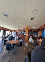 Cafeteria L'esplanada inside