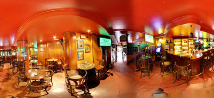 Mulligan's Irish Pub inside