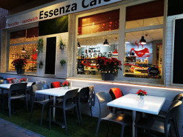 Essenza inside