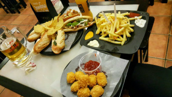 100 Montaditos Albacenter food