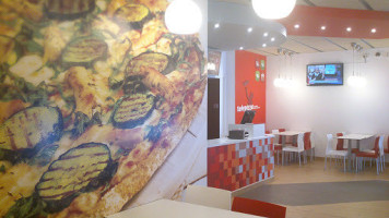 Telepizza Madalen Errota inside