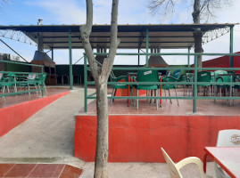 Kiosco El Paraiso inside