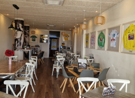 Vitho Cafe inside