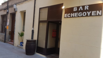 Echegoyen outside