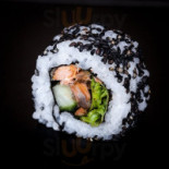 Fishi Sushi Dentro