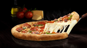 Domino's Pizza Av. Juan Chabas food