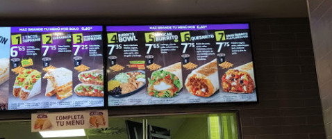 Taco Bell Marineda City food