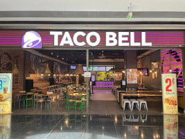 Taco Bell Marineda City inside