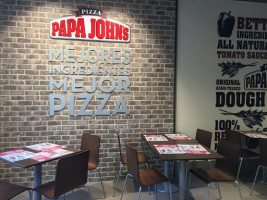 Papa John's Pizza Cerro Minguete inside