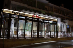 Pizzeria La Artesa food