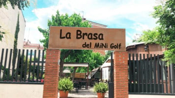 La Brasa Del Mini Golf food