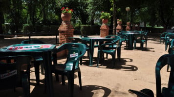 Cafeteria El Parque outside