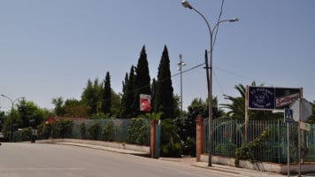 Cafeteria El Parque outside