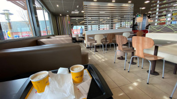 Mcdonald's Gamarra food