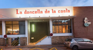 La Donzella De La Costa outside