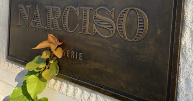 Narciso Brasserie outside