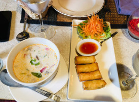 Si Siam Thai food