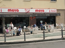 Cafe Mova food