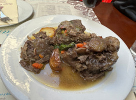 Antigua Bodega Castaneda food