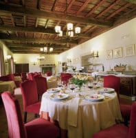 Parador De Monforte De Lemos food