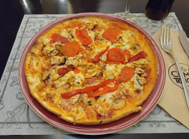 Pizzeria La Competencia food