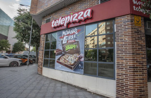 Telepizza Av Plantio outside