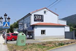 Grilo outside