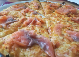 Pizza Tutto Figueres inside