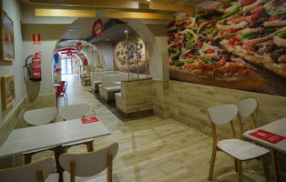 Telepizza Plaza San Antonio inside