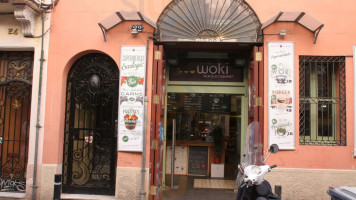 Organic Market Gràcia outside