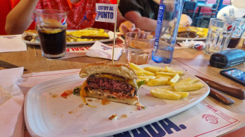 Foster's Hollywood Mataro Parc food