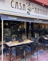 Casa Antonio Tapas inside